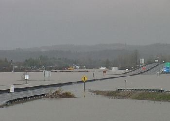 Chehalis, Washington at the height of the flood 12-7-07