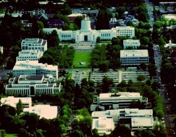 Salem-News.com aerial view of Oregon Capitol by Tim King 