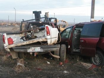 Crash scene near Hermiston, Oregon, 1-16-08