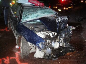 Crash scene on Santiam Pass March 06