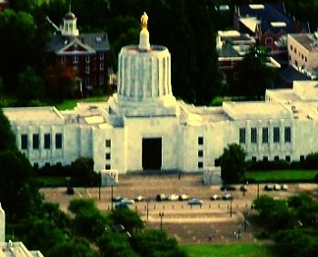 Oregon State Capitol building in Salem Oregon